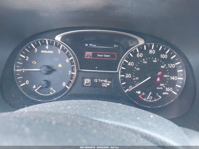 Nissan Pathfinder Sv