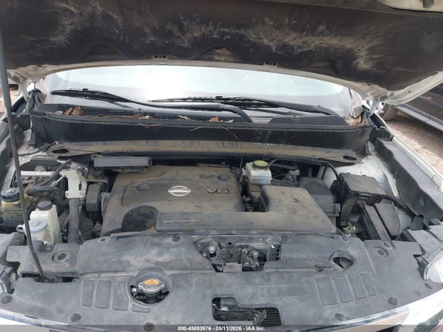 Nissan Pathfinder Sv