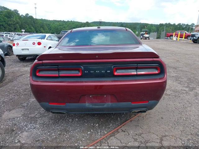 Dodge Challenger Sxt