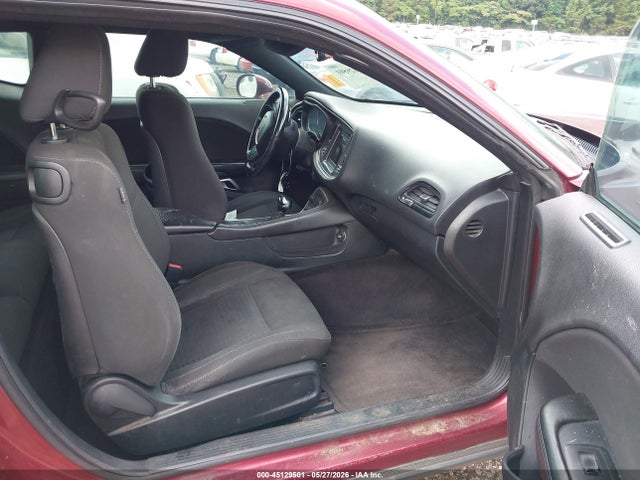 Dodge Challenger Sxt