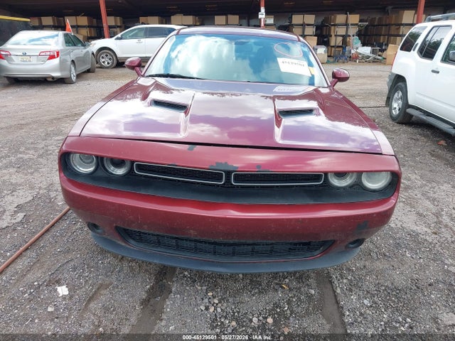 Dodge Challenger Sxt