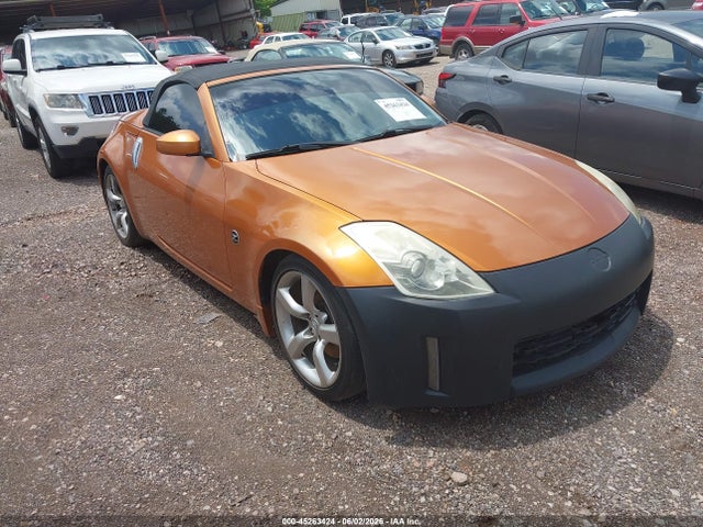 Salvage Nissan 350Z Image