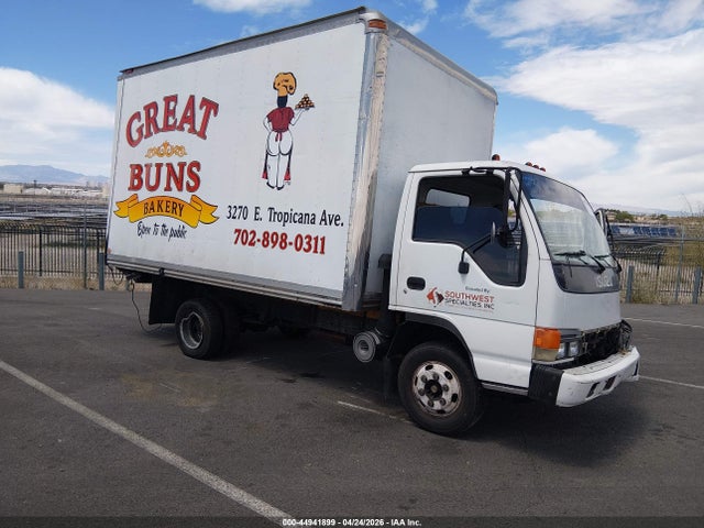 Salvage Isuzu Npr Image