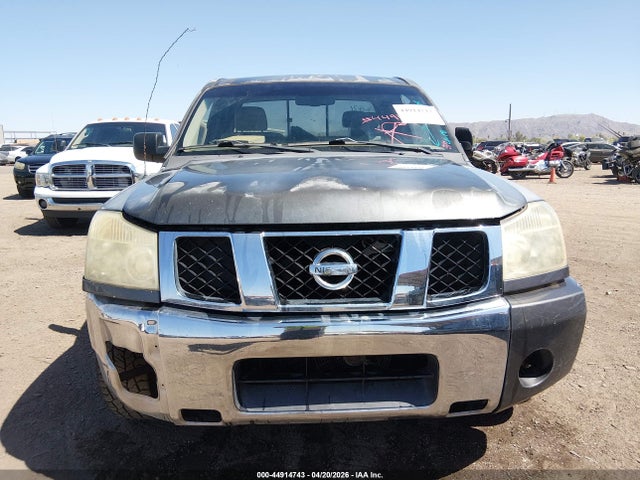 Nissan Titan Se