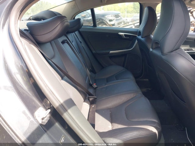 Volvo S60 T5