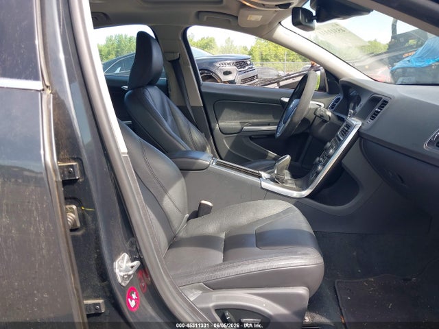 Volvo S60 T5