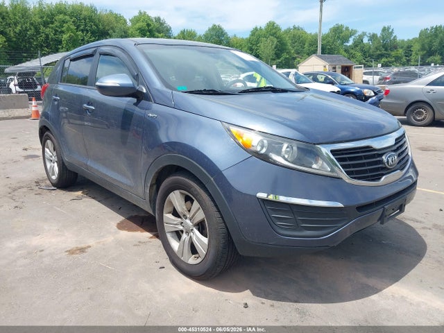 Salvage Kia Sportage Image