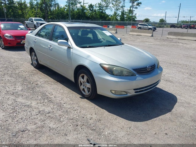 Salvage Toyota Camry Image