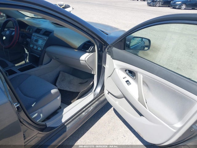 Toyota Camry Se V6