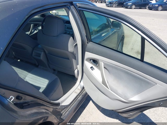 Toyota Camry Se V6
