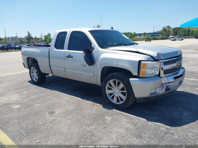 Salvage Chevrolet Silverado 1500 Image