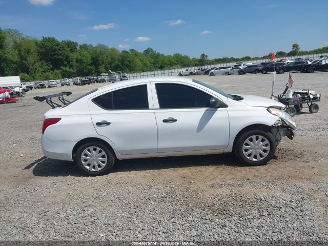 Nissan Versa 1.6 S