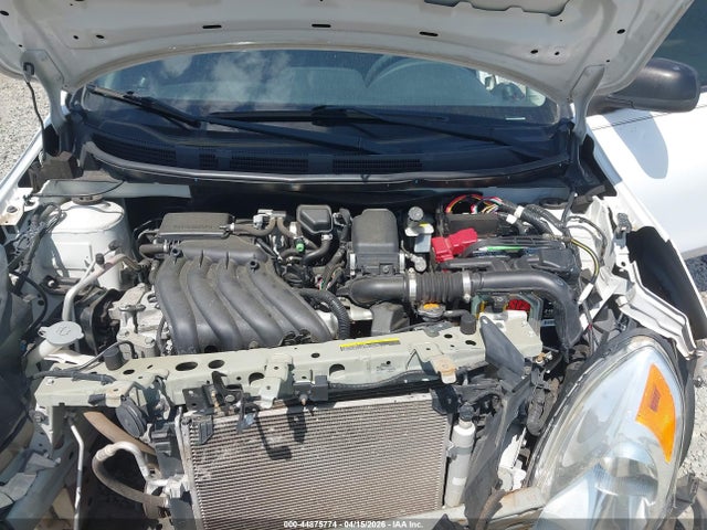 Nissan Versa 1.6 S