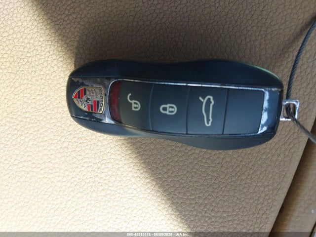 Porsche Panamera 4