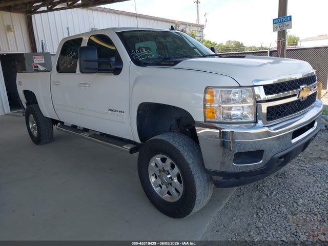 Salvage Chevrolet Silverado 3500 Image