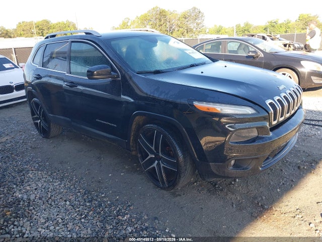 Salvage Jeep Cherokee Image