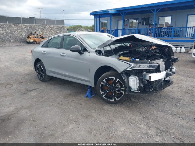 Salvage Kia K5 Image