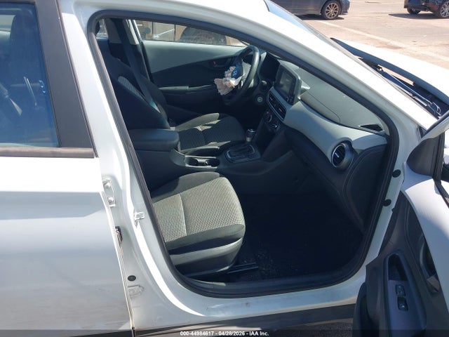 Hyundai KONA Se