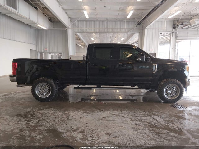 Ford F-250 Lariat