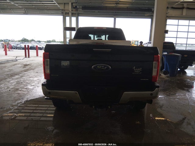 Ford F-250 Lariat