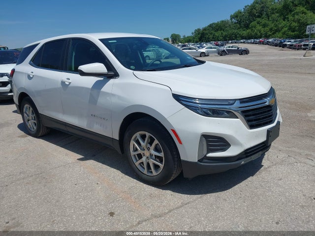 Salvage Chevrolet Equinox Image