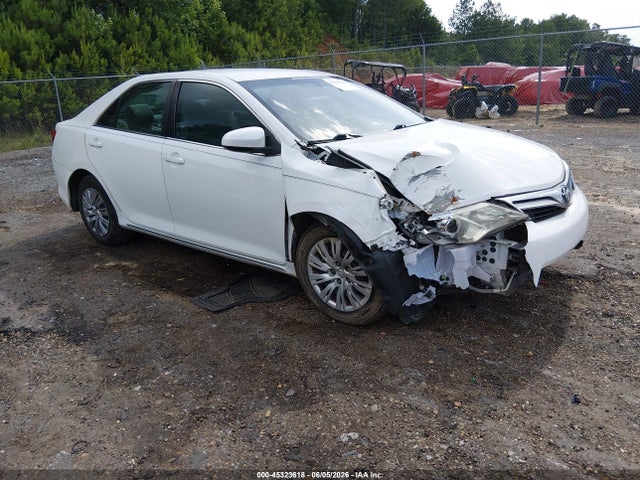 Salvage Toyota Camry Image