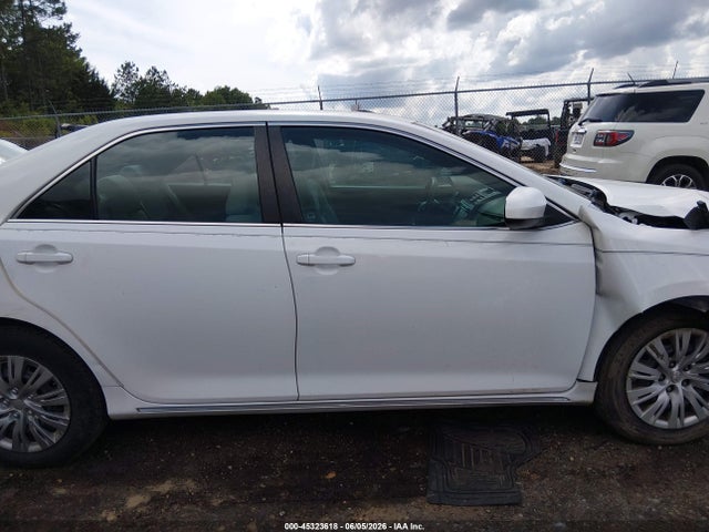 Toyota Camry Le