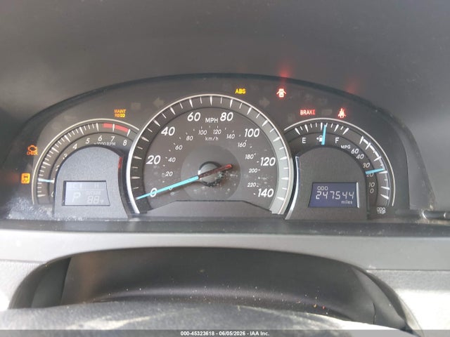 Toyota Camry Le
