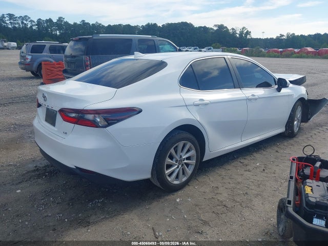 Toyota Camry Le