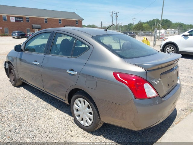Nissan Versa 1.6 Sv