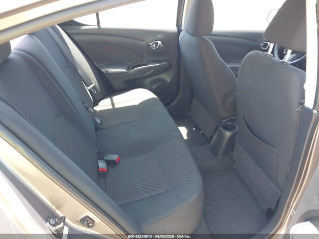 Nissan Versa 1.6 Sv