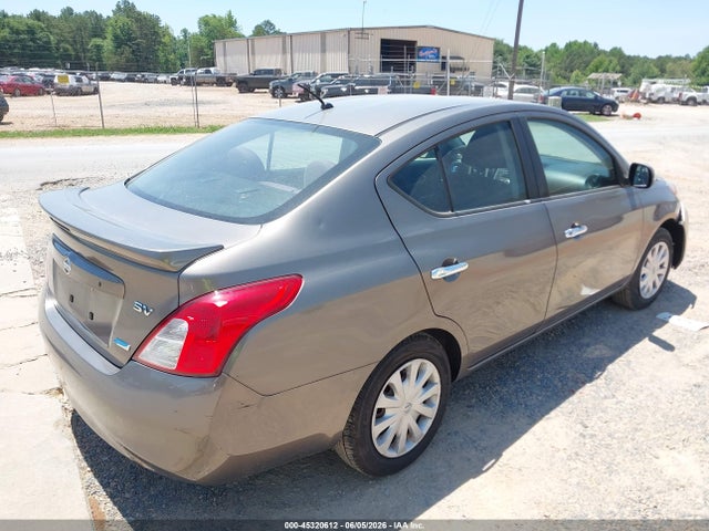 Nissan Versa 1.6 Sv