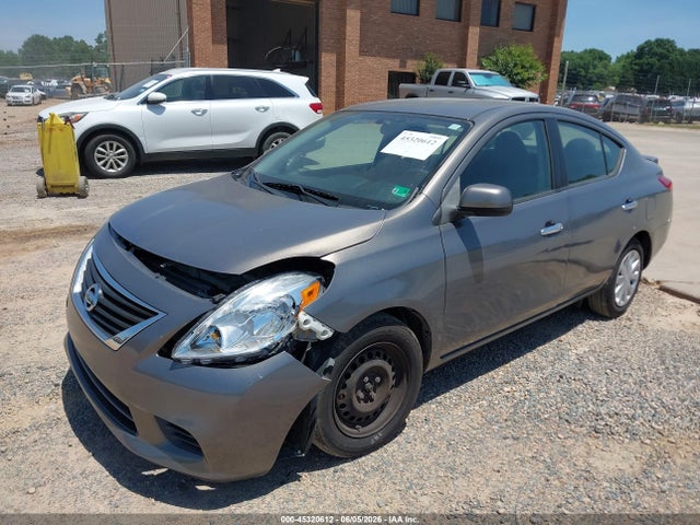Nissan Versa 1.6 Sv