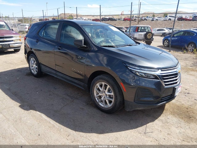 Salvage Chevrolet Equinox Image