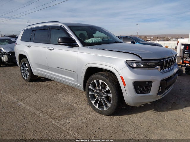 Salvage Jeep Grand Cherokee Image