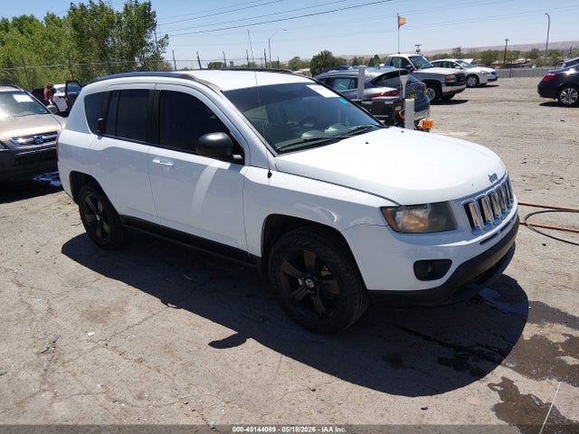 Salvage Jeep Compass Image