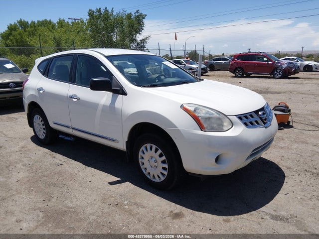 Salvage Nissan Rogue Image