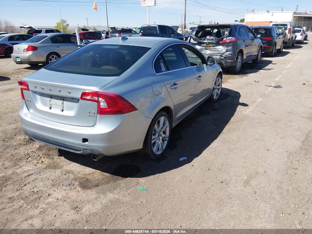 Volvo S60 T6