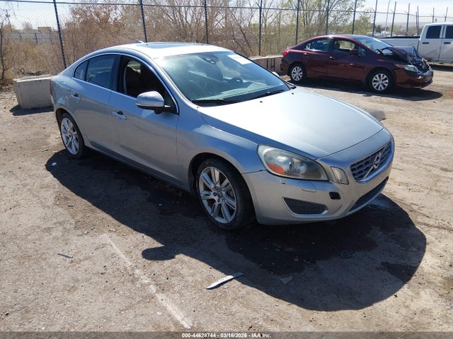 Salvage Volvo S60 Image
