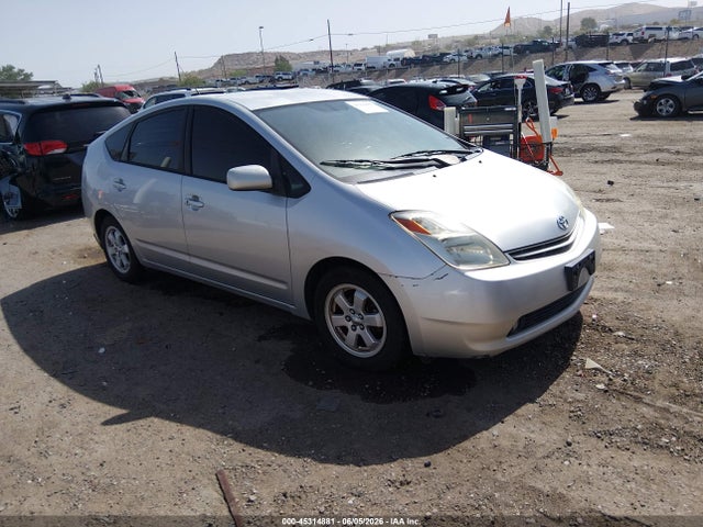 Salvage Toyota Prius Image