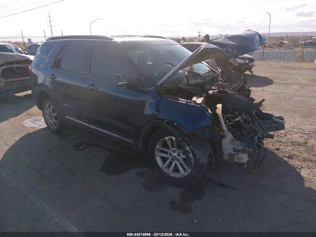 Salvage Ford Explorer Image
