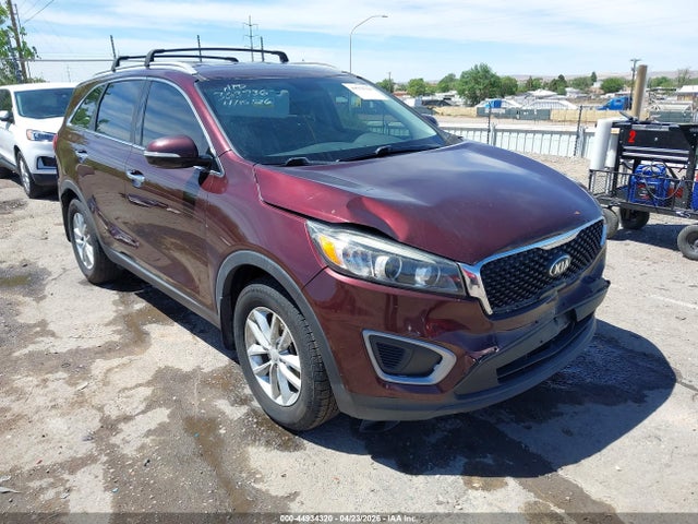 Salvage Kia Sorento Image