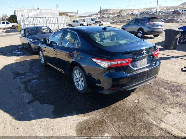 Toyota Camry Le