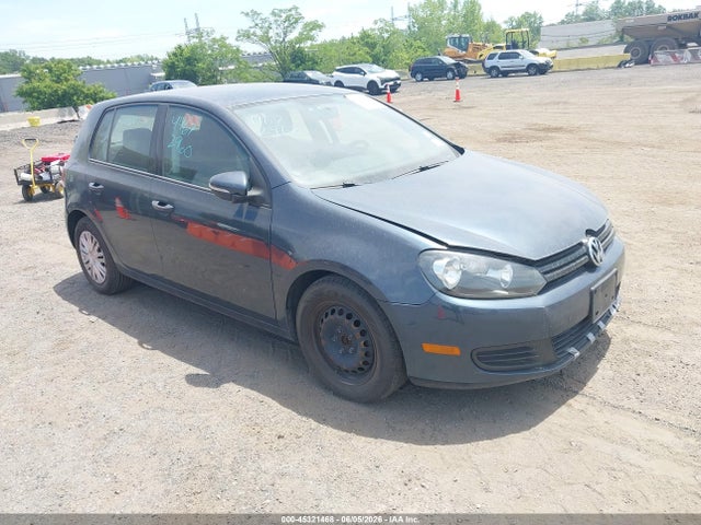 Salvage Volkswagen Golf Image