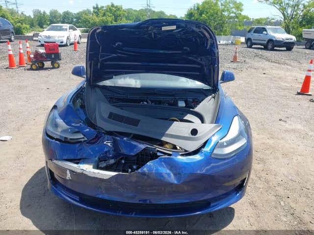 Tesla Model 3 Rear-wheel Drive
