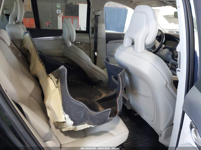 Volvo XC90 T6 Momentum
