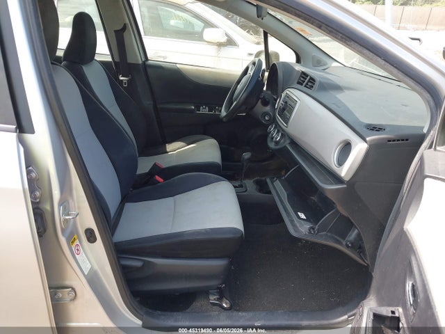 Toyota Yaris Le