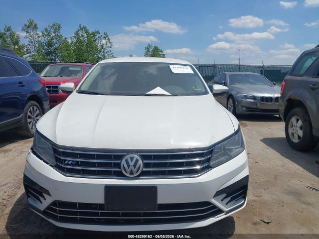 Volkswagen Passat 1.8t R-line