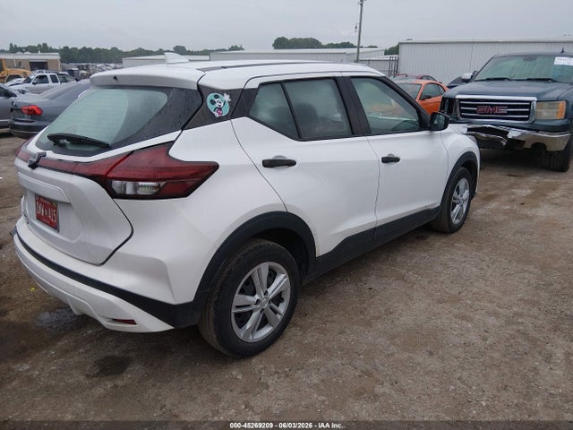 Nissan Kicks S Xtronic Cvt