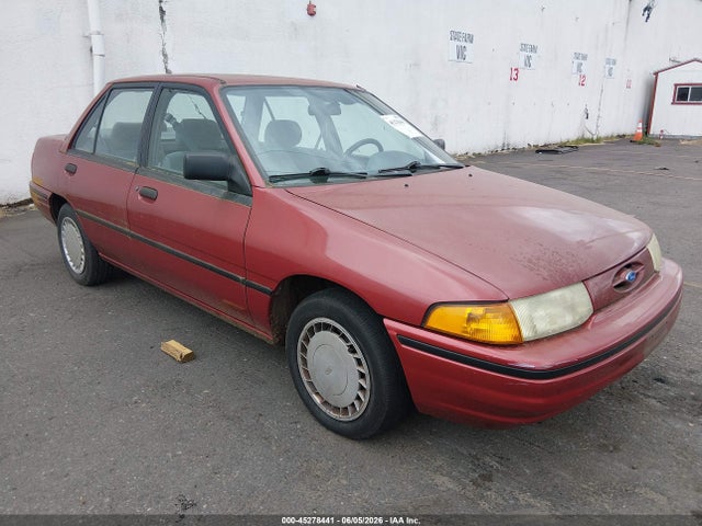 Salvage Ford Escort Image